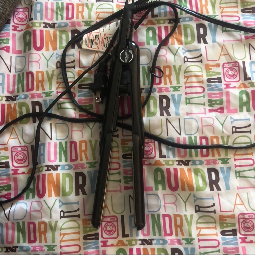 Titanium Salon Flat Irons